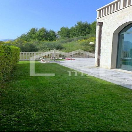 Luxury Residence 오미스 외부 사진