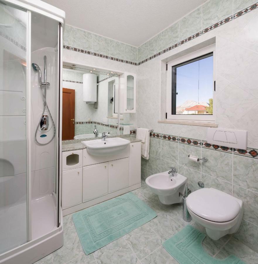 Luxury Residence 오미스 객실 사진